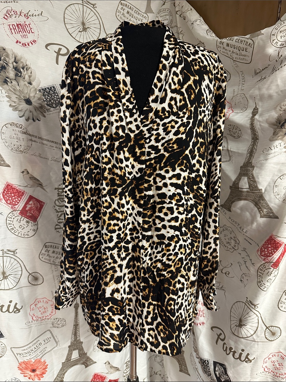 Violet & Claire 
Leopard Print Long Sleeve Blouse - Animal Print